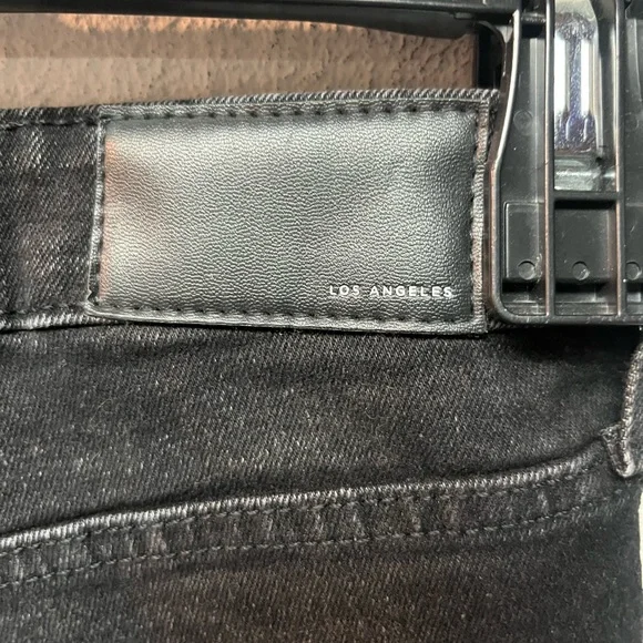 Forever 21 Men's Black Ripped Skinny Jeans - Picture 6 of 6